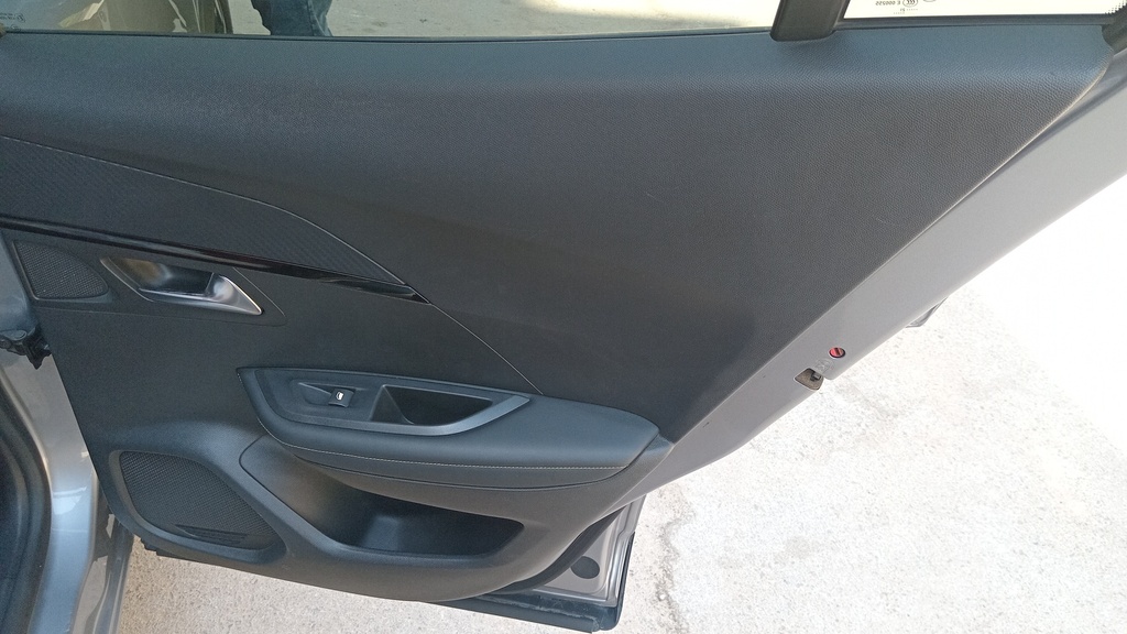 RR R DOOR
