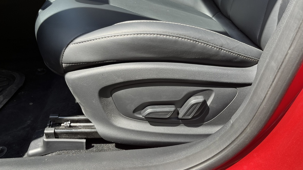 DRIVER SEAT SWITCHES