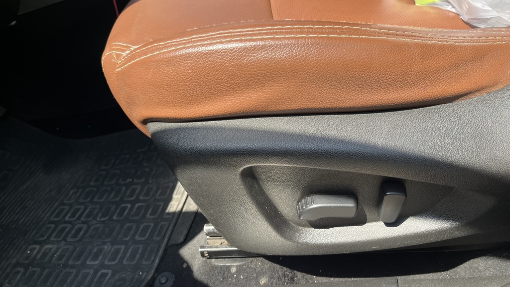 DRIVER SEAT SWITCHES