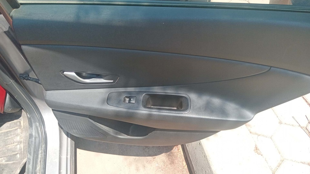 RR R DOOR