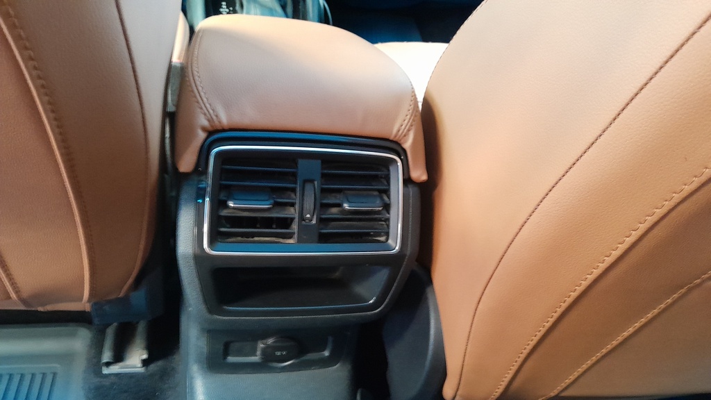 RR AC GRILL