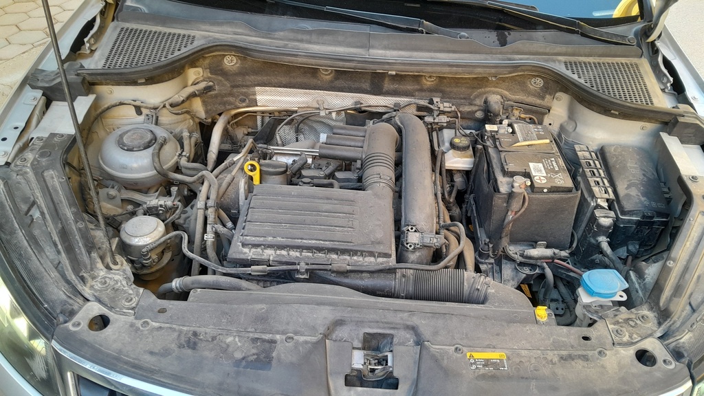 ENGINE COMPARTMENT