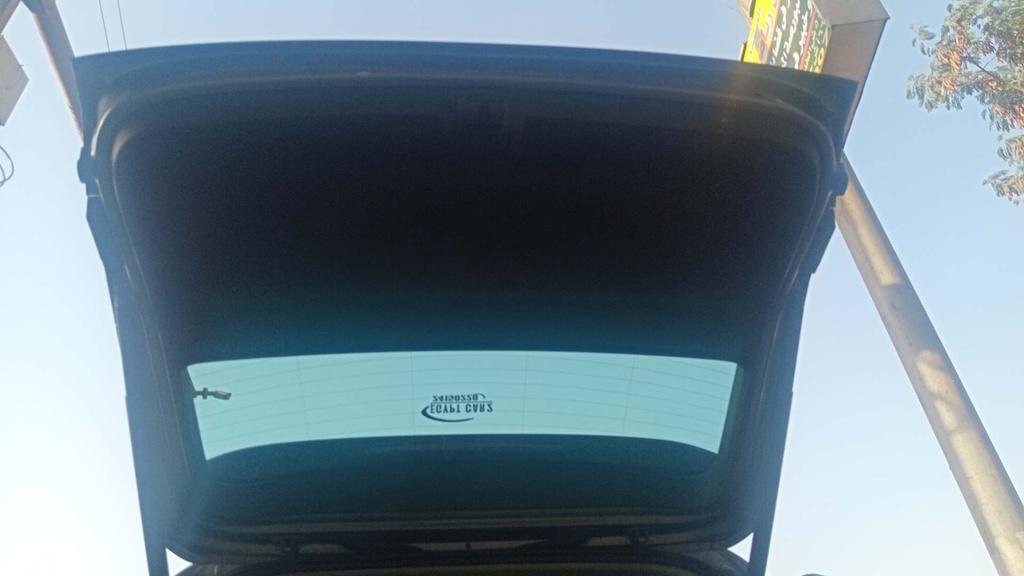 TRUNK HOOD