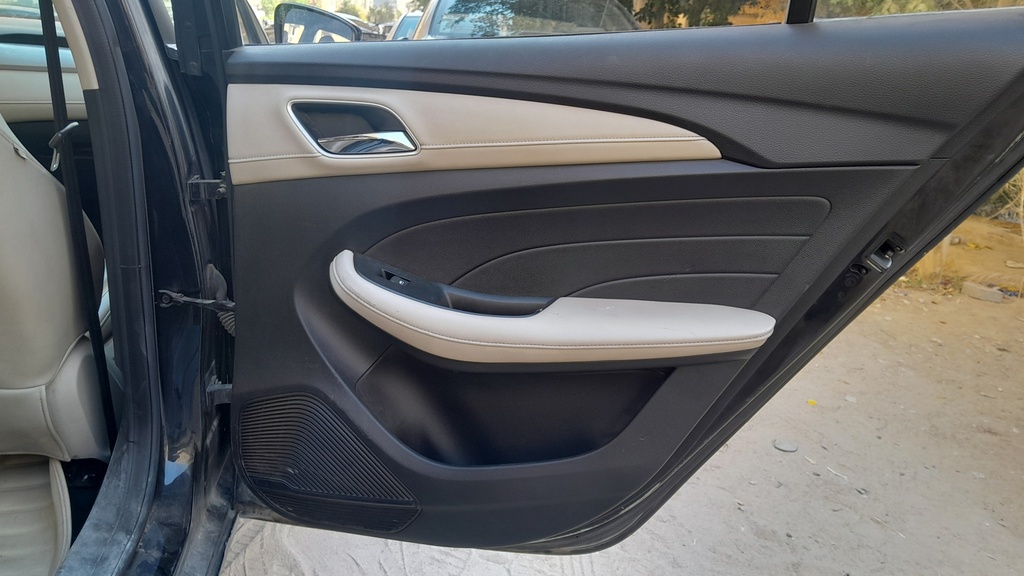RR R DOOR