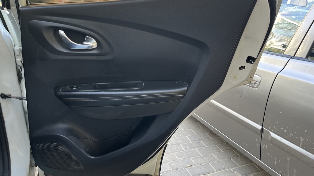 RR R DOOR