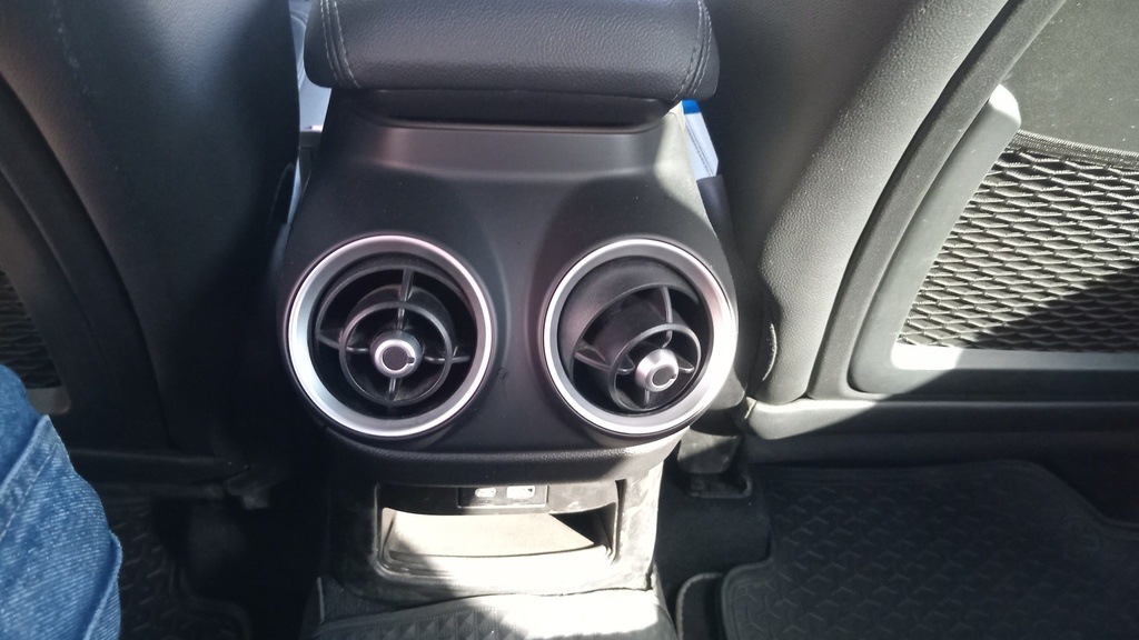 RR AC GRILL