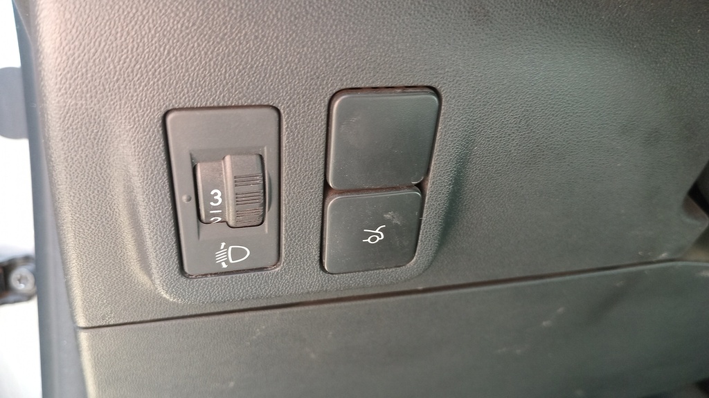 LIGHT SWITCHES