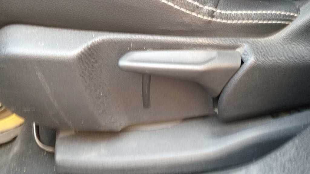 DRIVER SEAT SWITCHES