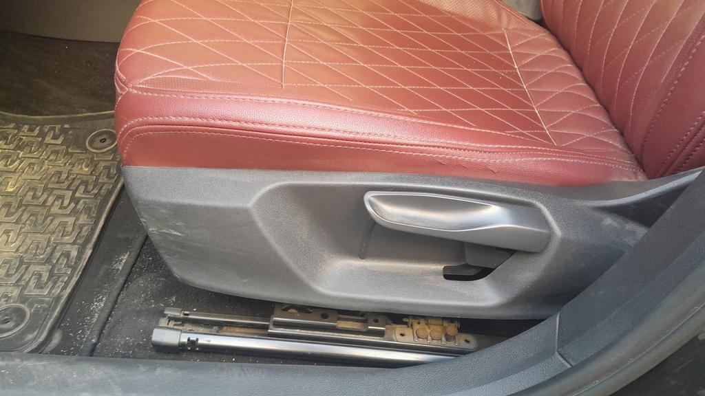DRIVER SEAT SWITCHES