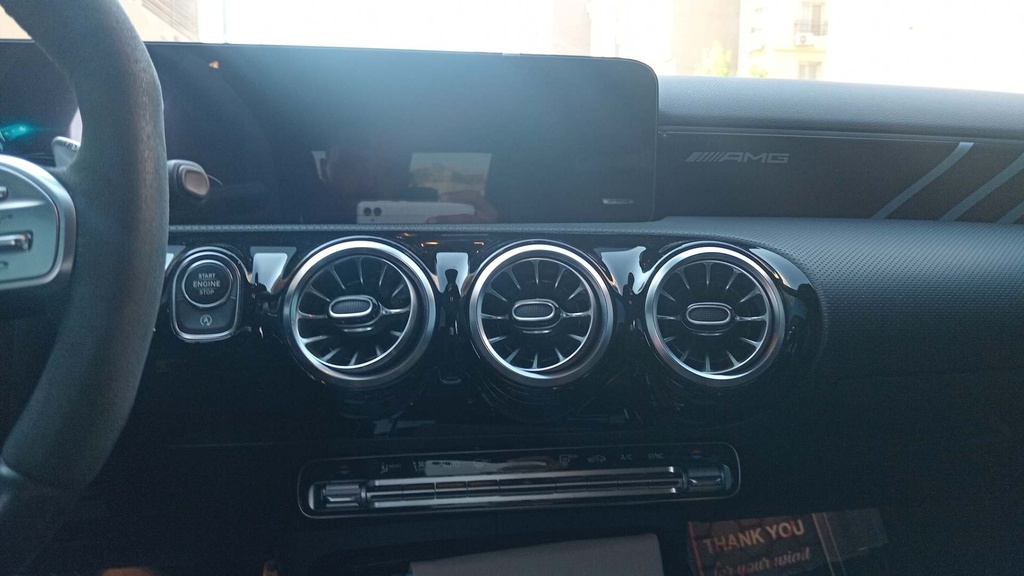 MULTIMEDIA SCREEN