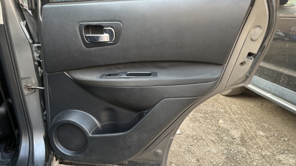 RR R DOOR