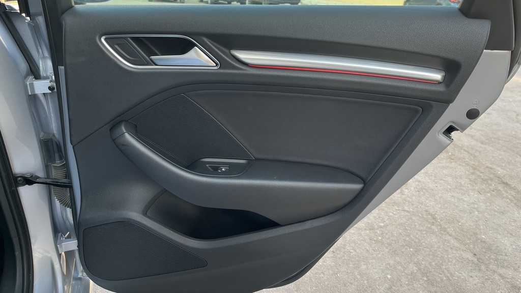 RR R DOOR