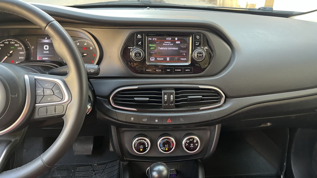 MULTIMEDIA SCREEN