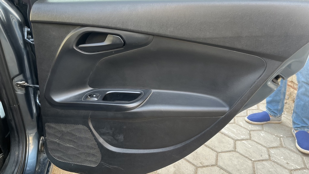 RR R DOOR