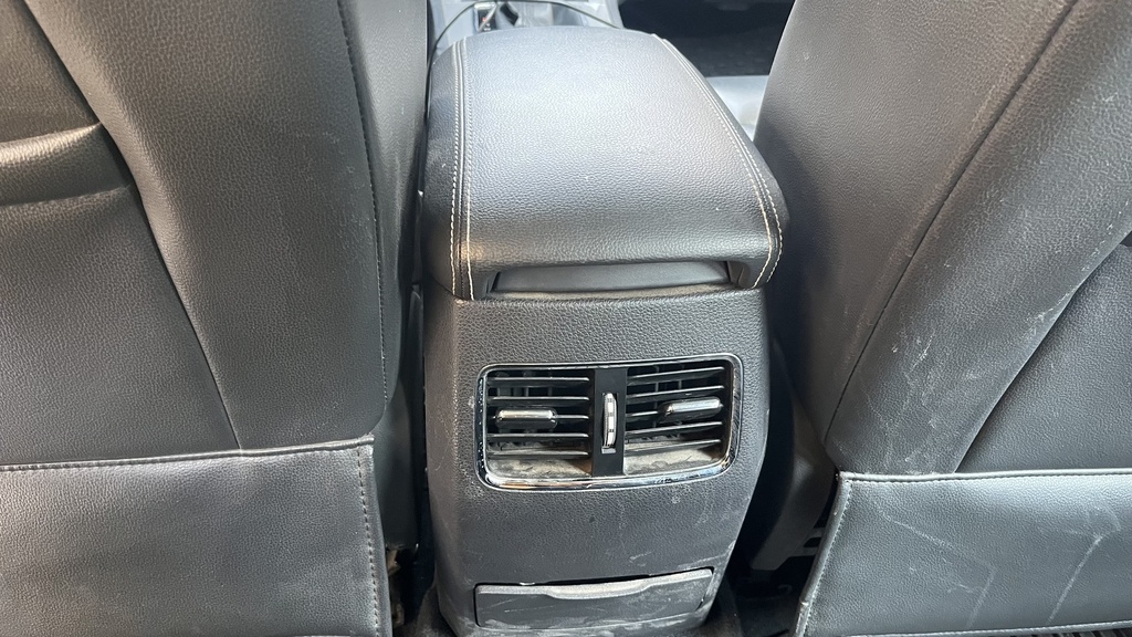RR AC GRILL