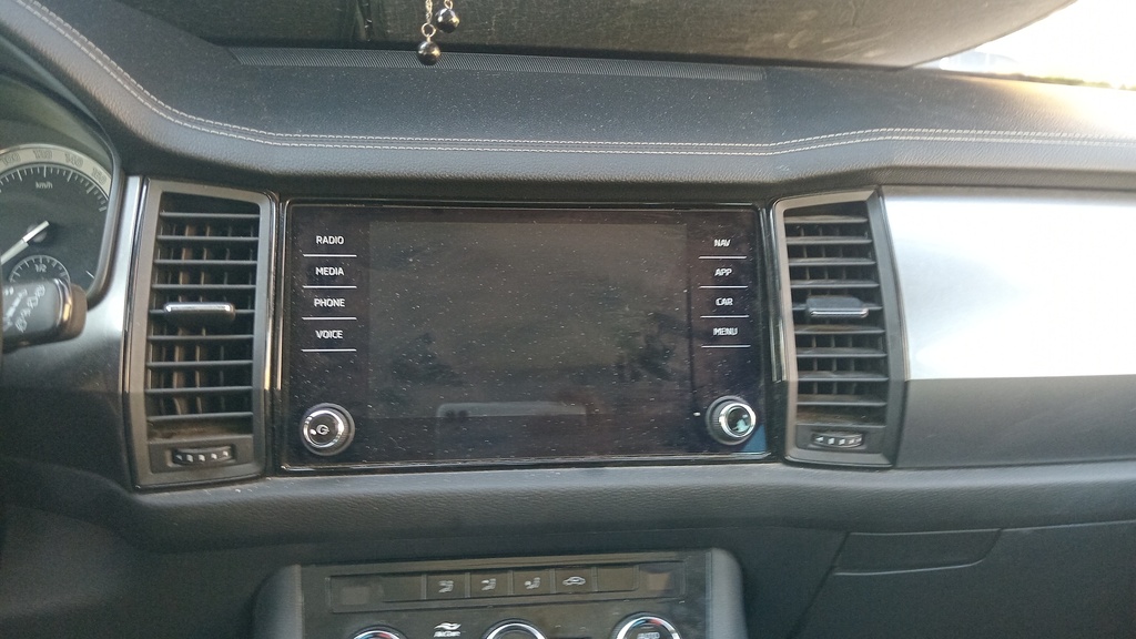 MULTIMEDIA SCREEN