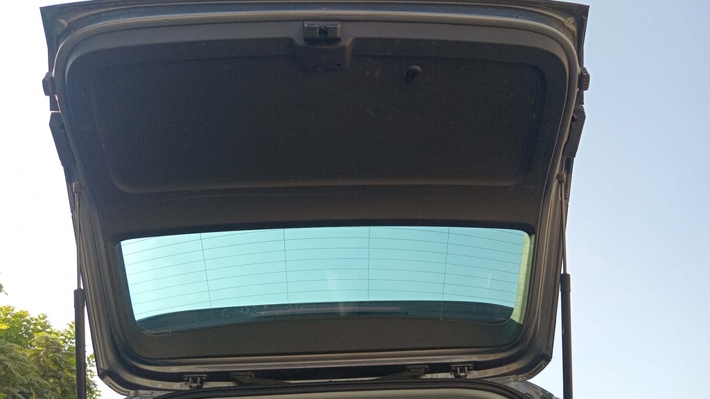 TRUNK HOOD