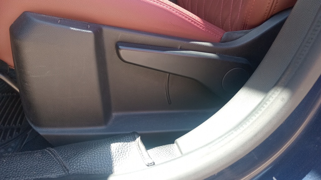 DRIVER SEAT SWITCHES