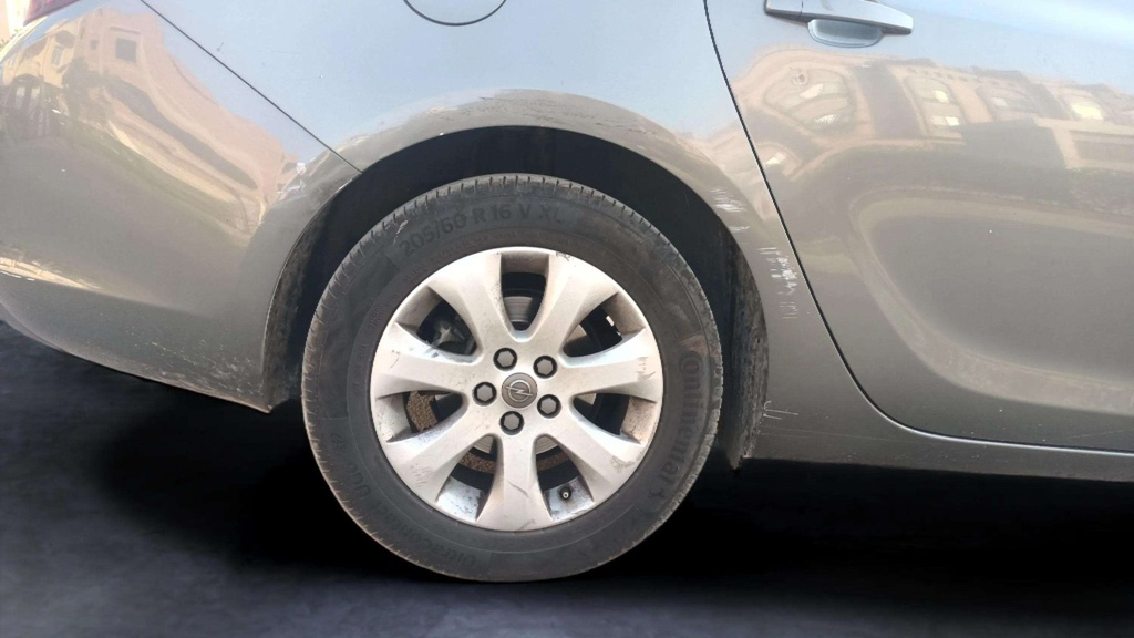 RR R TIRE