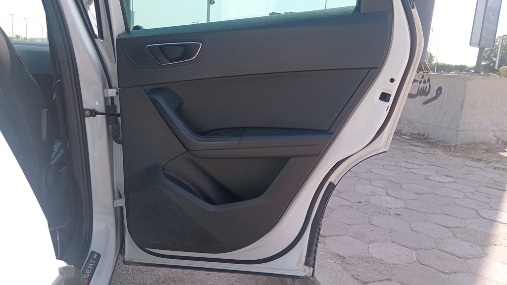 RR R DOOR