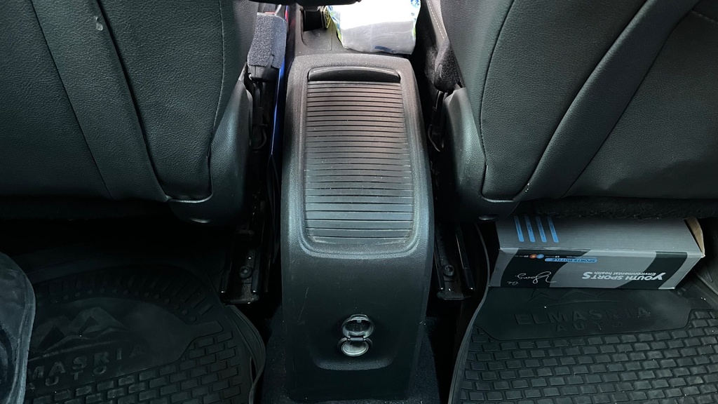 RR AC GRILL