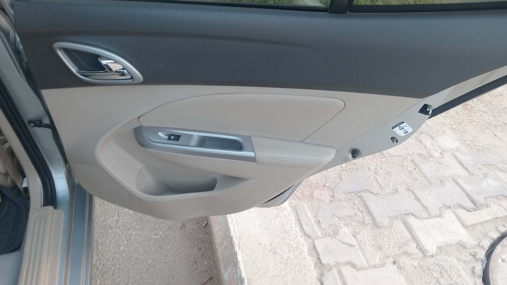 RR R DOOR