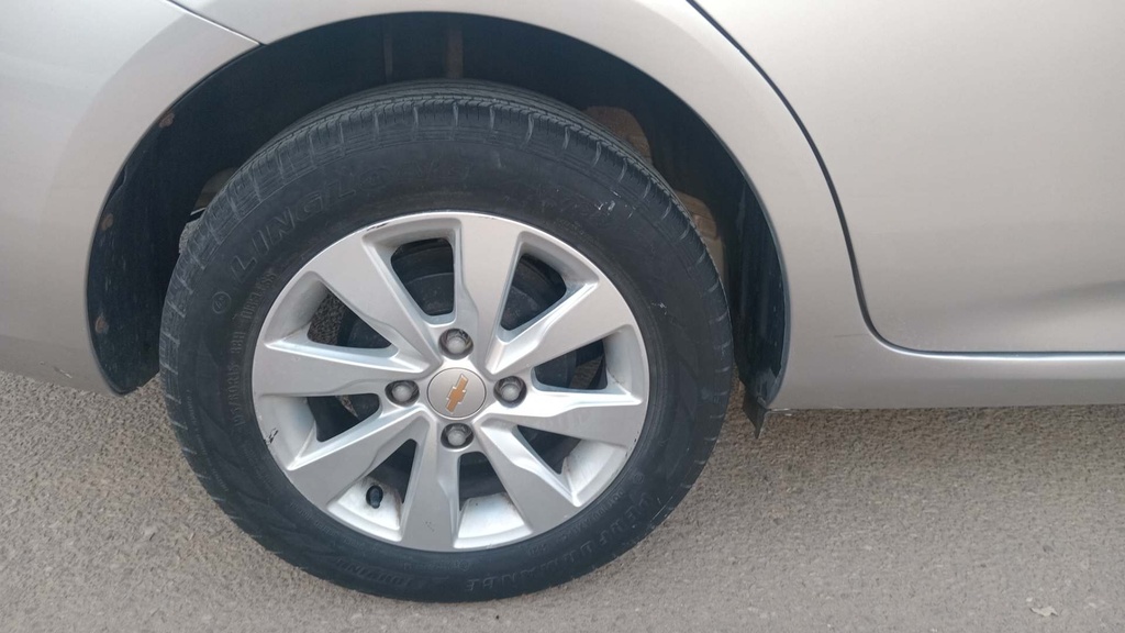 RR R TIRE