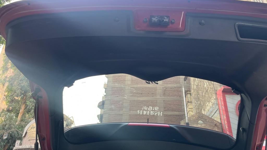 TRUNK HOOD