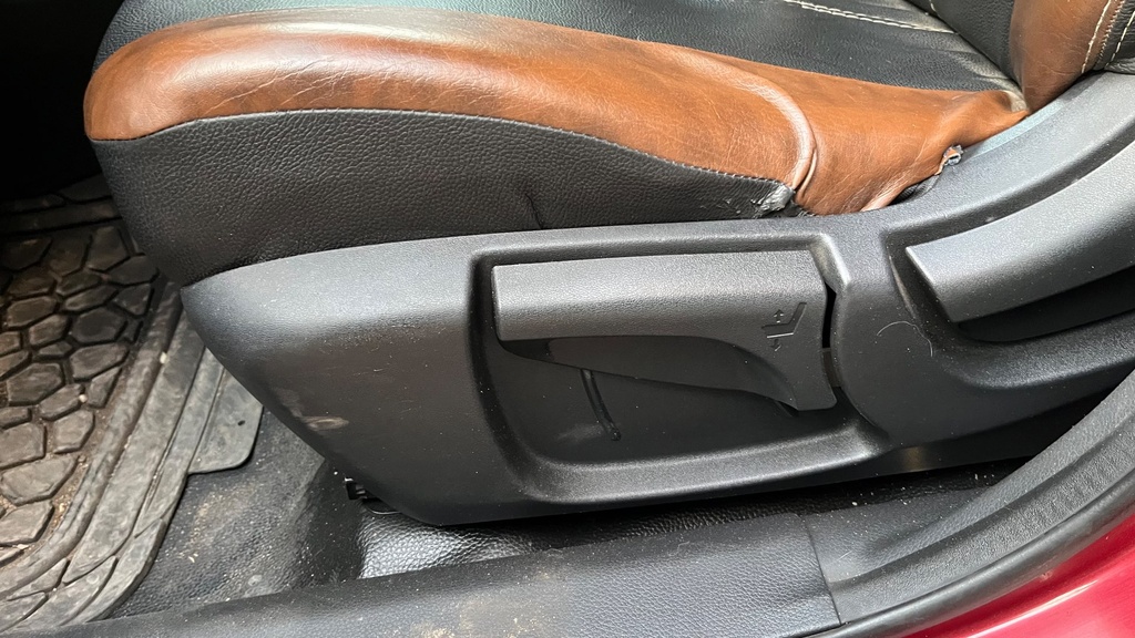 DRIVER SEAT SWITCHES