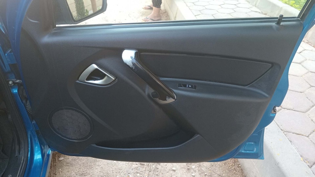 FR R DOOR