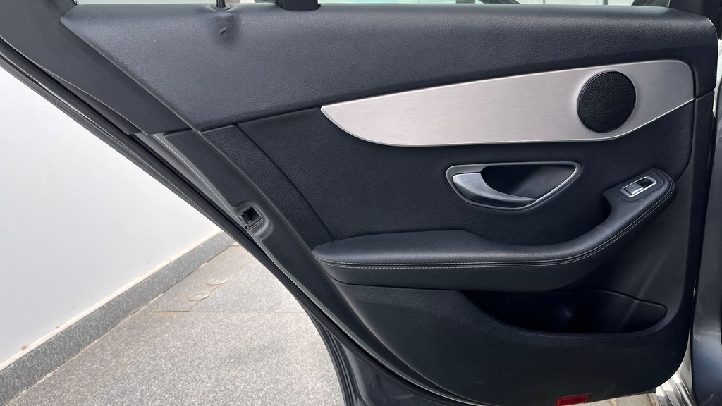 RR L DOOR