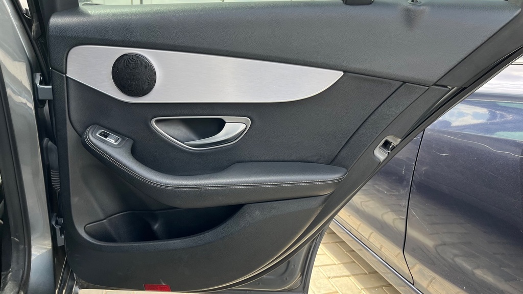 RR R DOOR