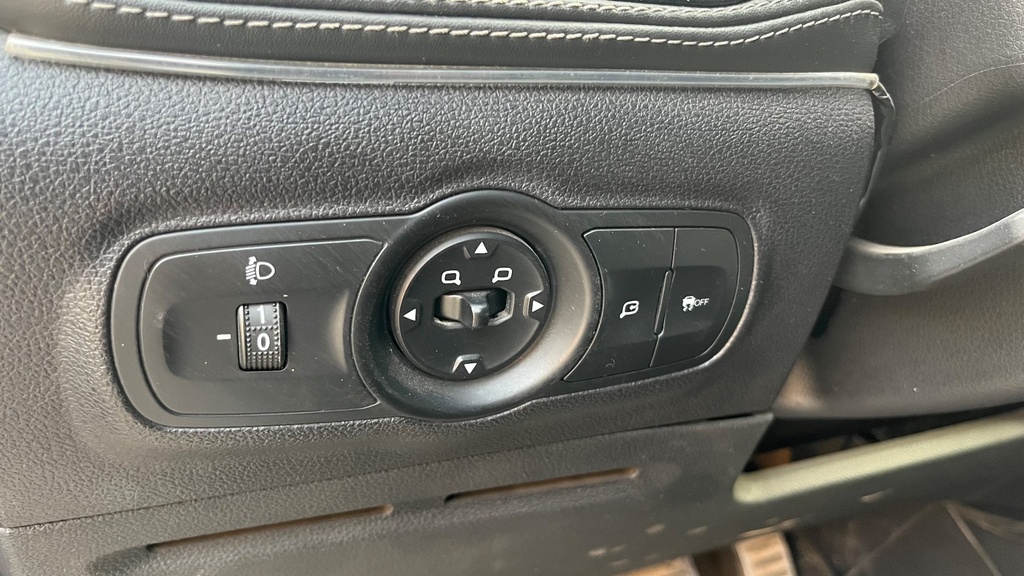 LIGHT SWITCHES
