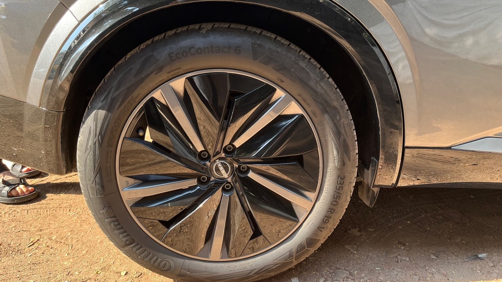 RR R TIRE