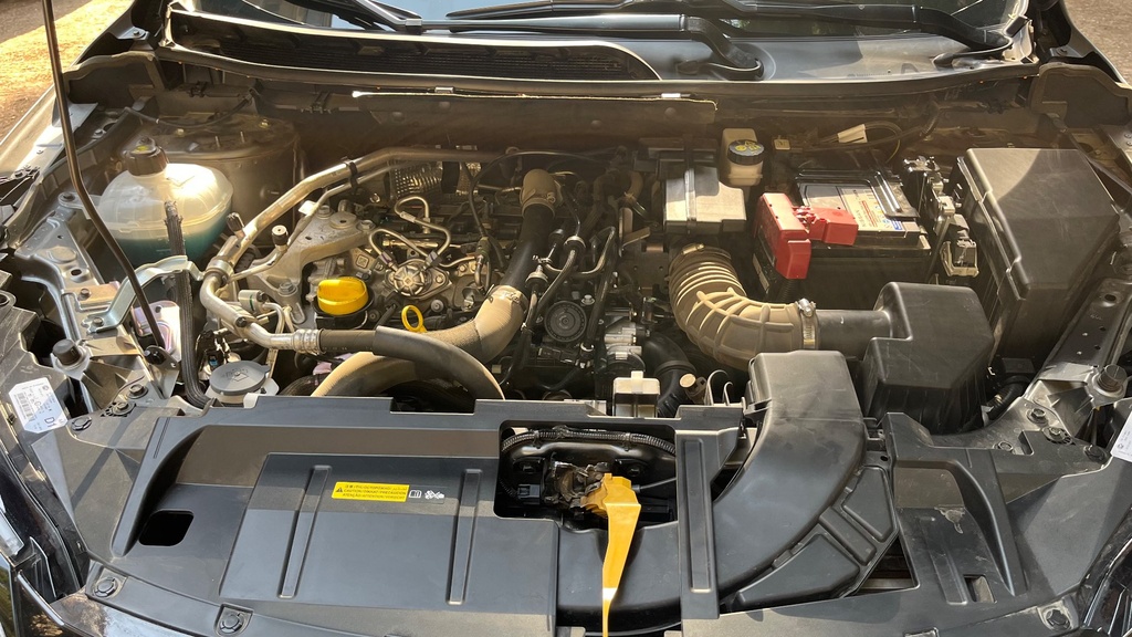 ENGINE COMPARTMENT