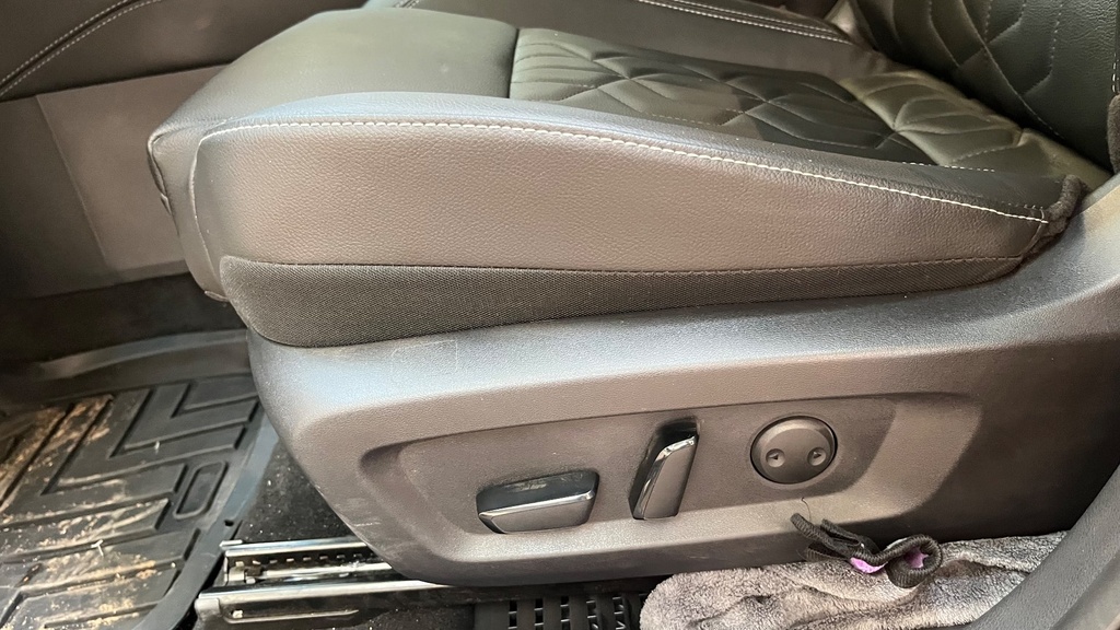 DRIVER SEAT SWITCHES