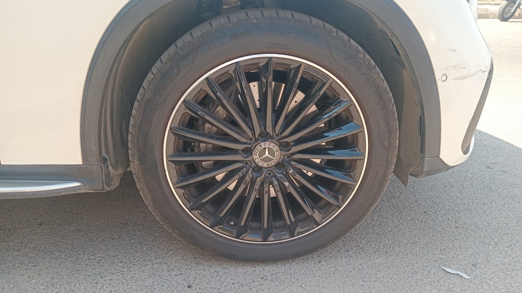RR R TIRE