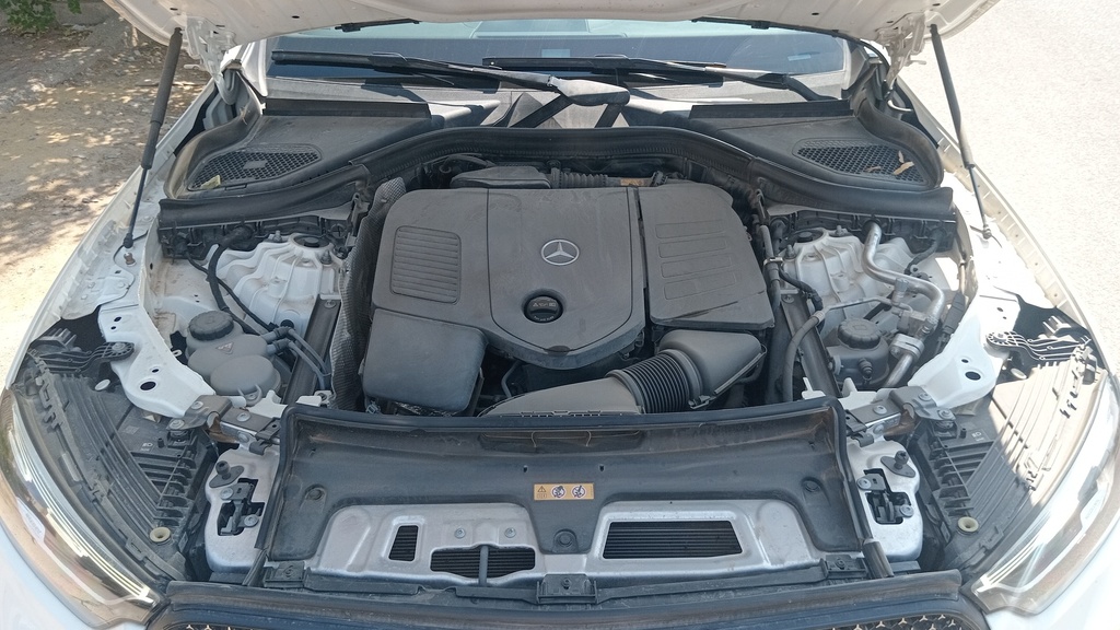 ENGINE COMPARTMENT