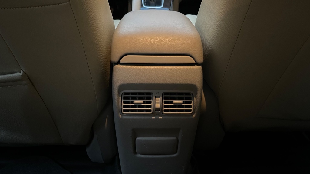 RR AC GRILL