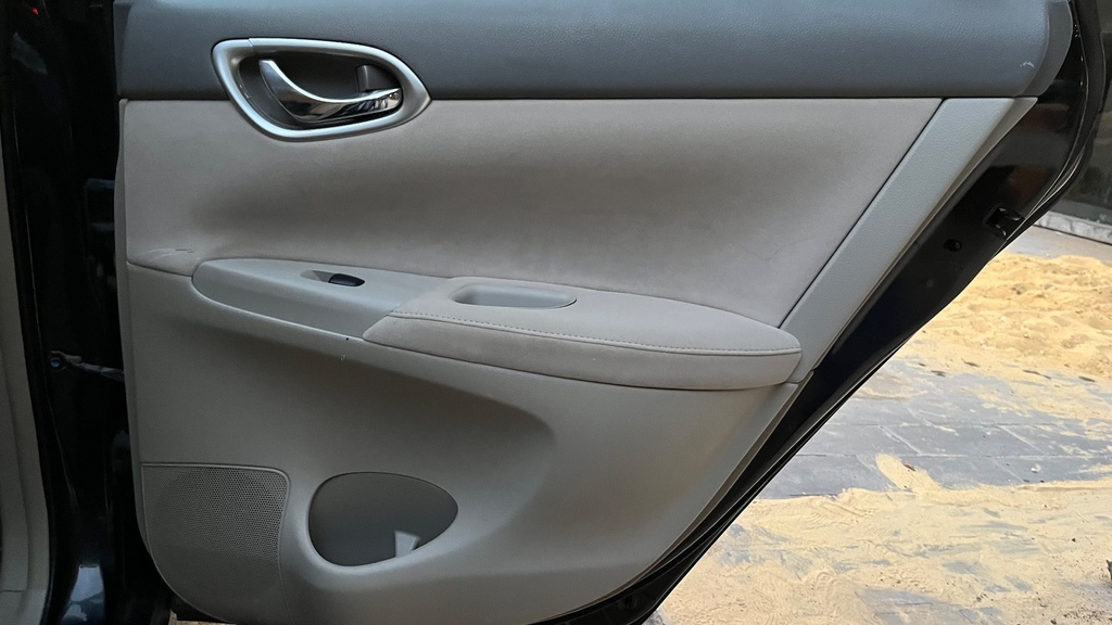 RR R DOOR