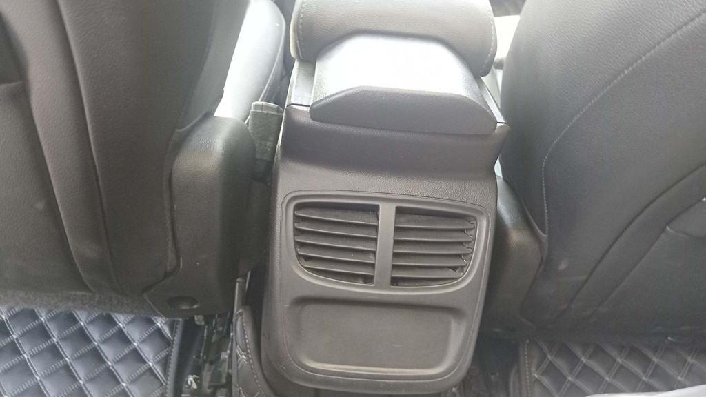 RR AC GRILL