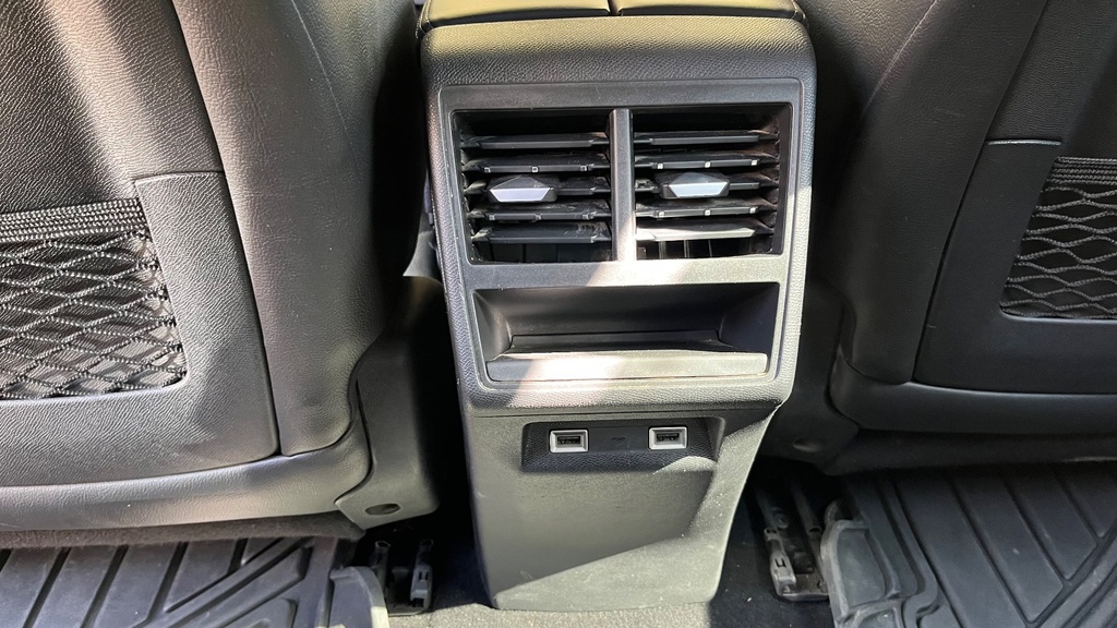 RR AC GRILL