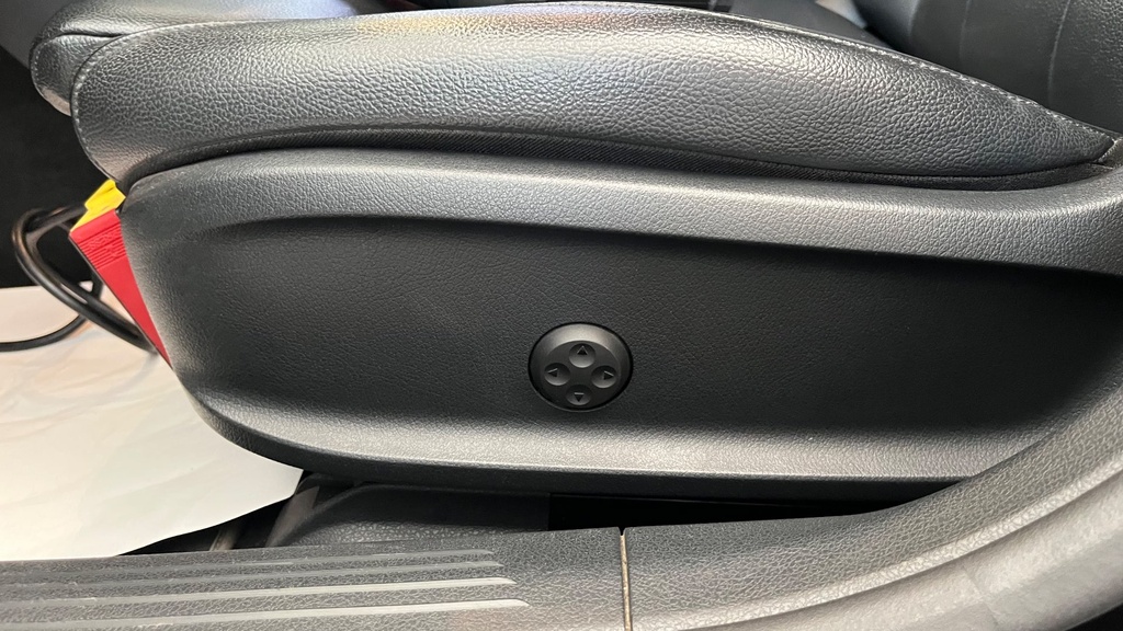 DRIVER SEAT SWITCHES