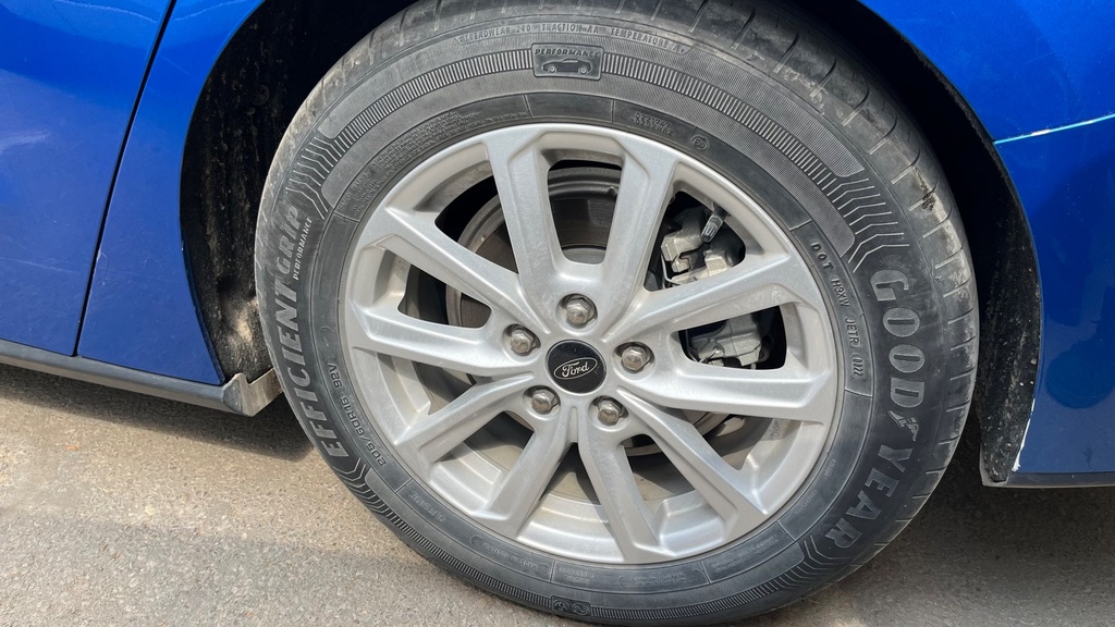 RR L TIRE
