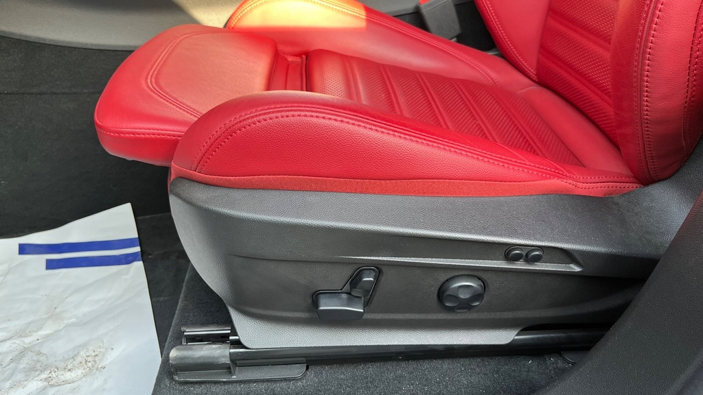 DRIVER SEAT SWITCHES