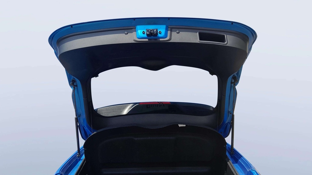 TRUNK HOOD