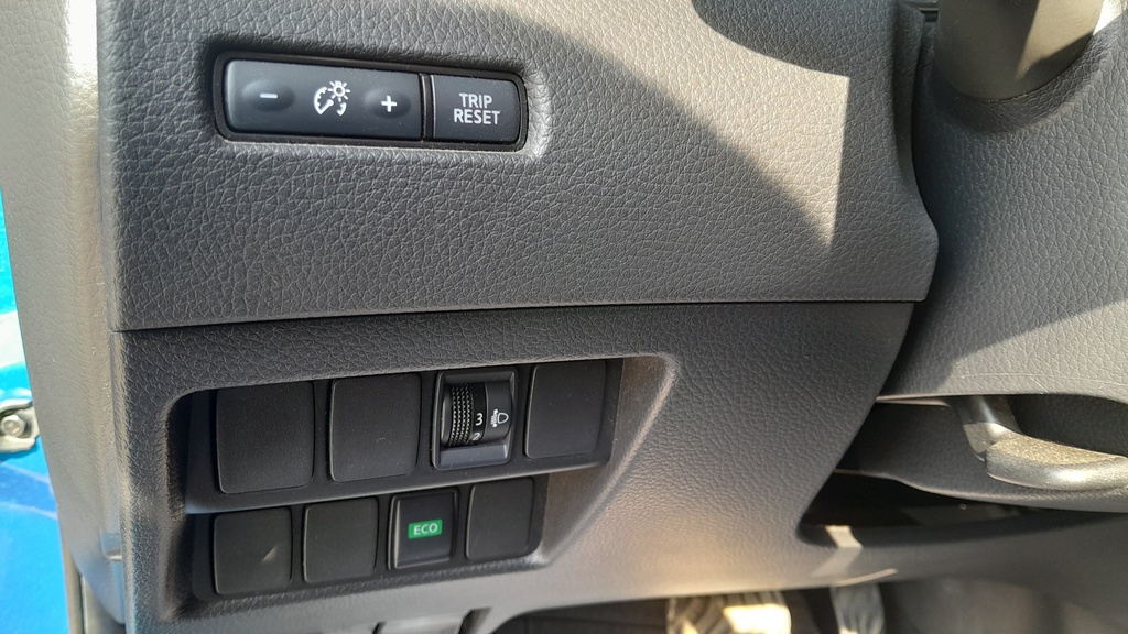 LIGHT SWITCHES