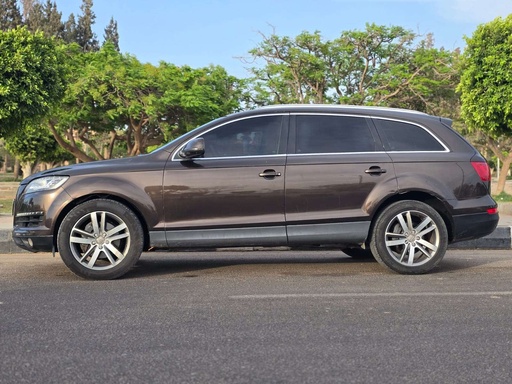 Audi Q7 2012 7th Category