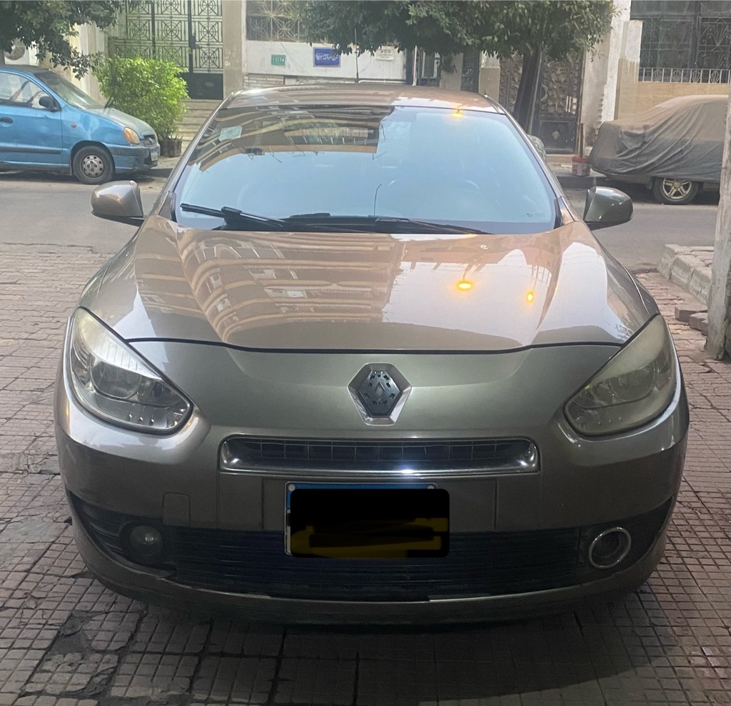 Renault Fluence 2011 4th Category